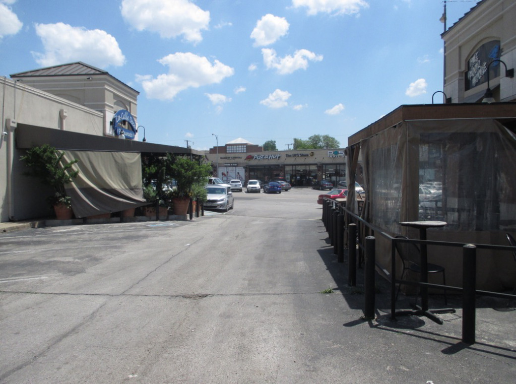 outdoor amenities in parking lot.jpg