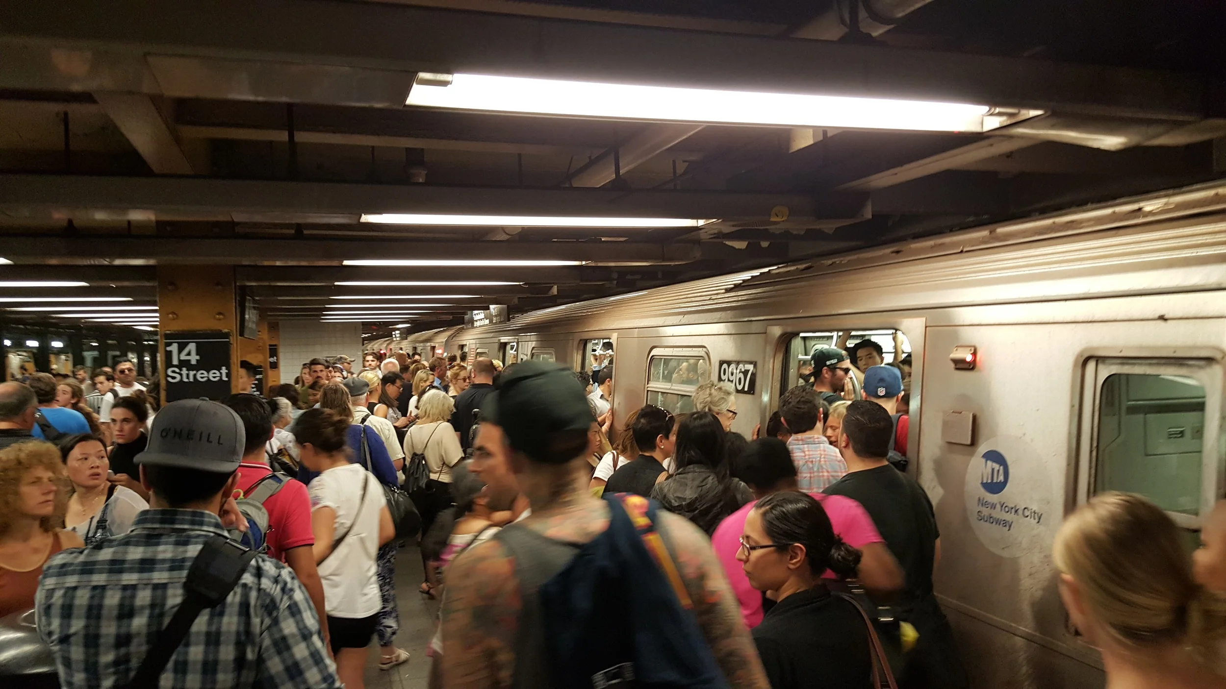 A Chaotic but Smart Organization