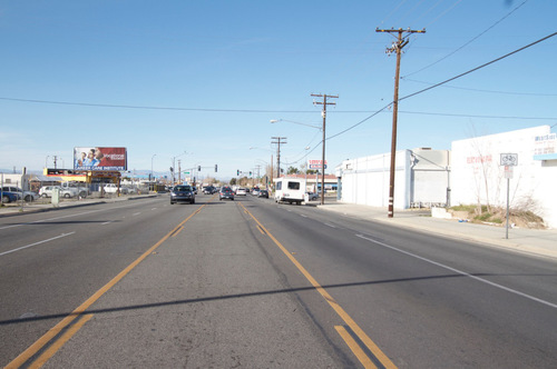 An auto-oriented stroad environment