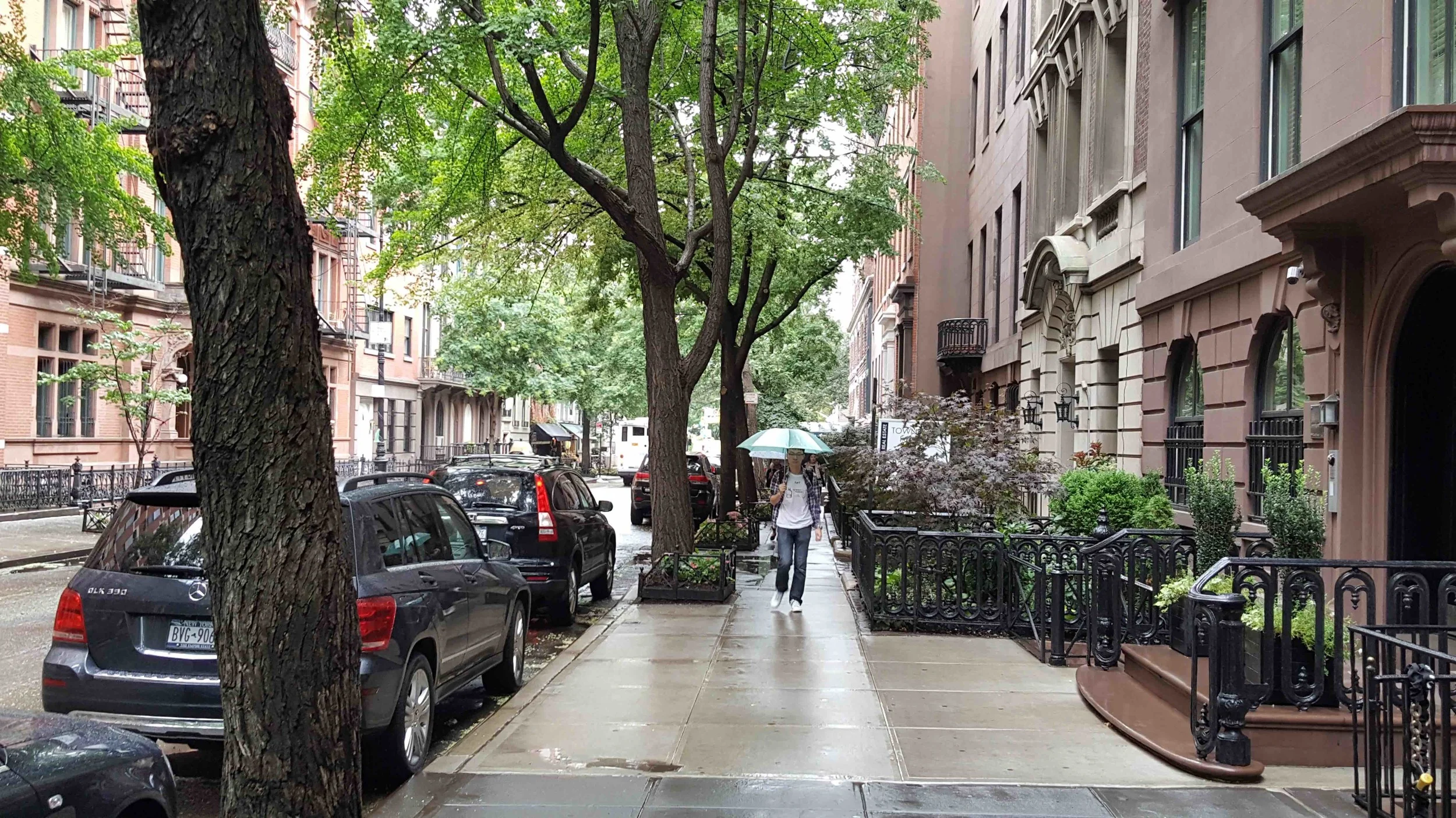 Why Cities and Walking Go Hand in Hand