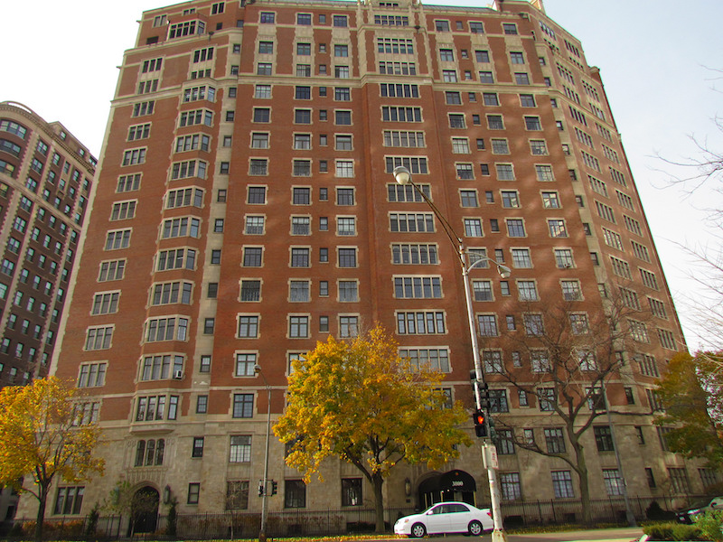 Seventeen-story building in Chicago. (Photo credit: Chicago Crime Scenes )