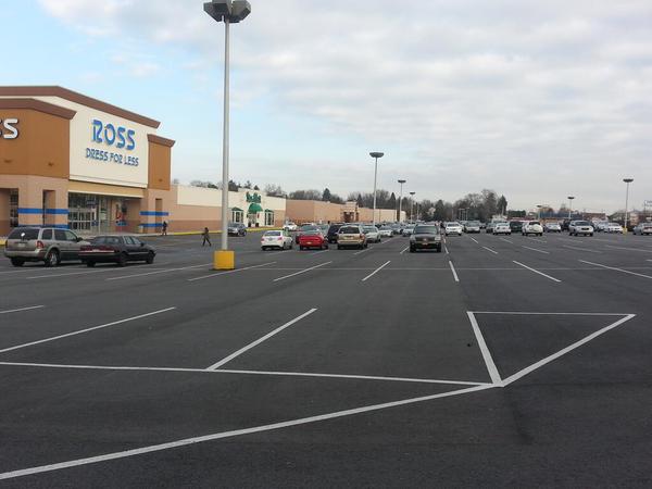 Yes, that's a mostly empty parking lot and yes, this photo was taken on what's supposed to be the busiest shopping day of the year.