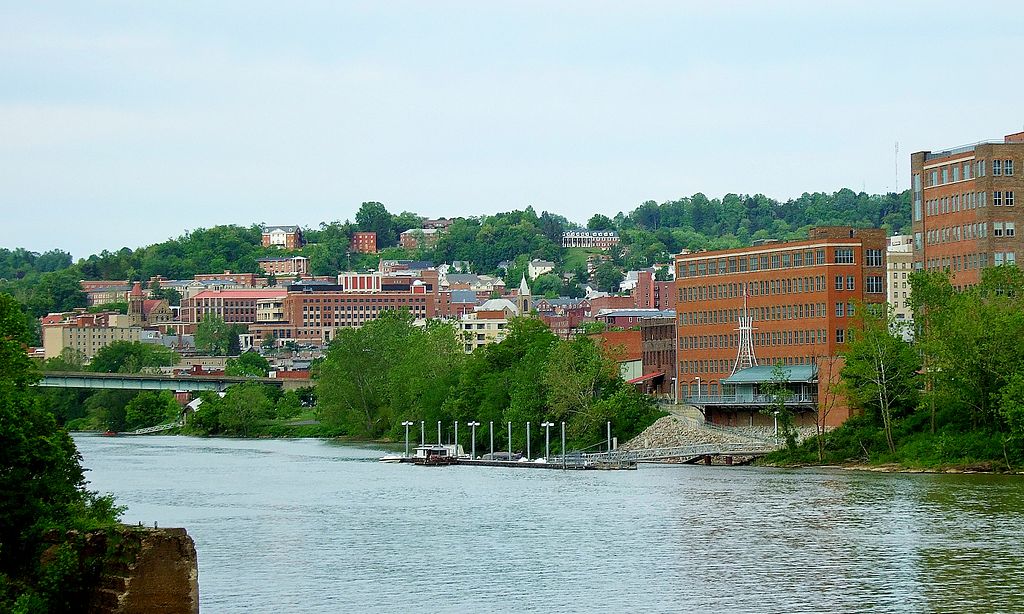 Morganton, WV. (Image from Wikimedia )