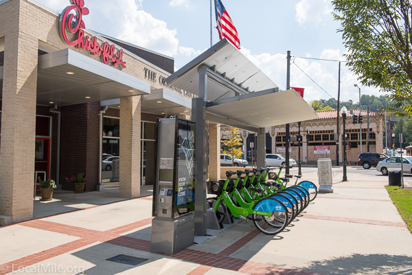 Zyp station in 5-Points South, Birmingham, AL. Note the solar panel on top for charging the e-bikes.