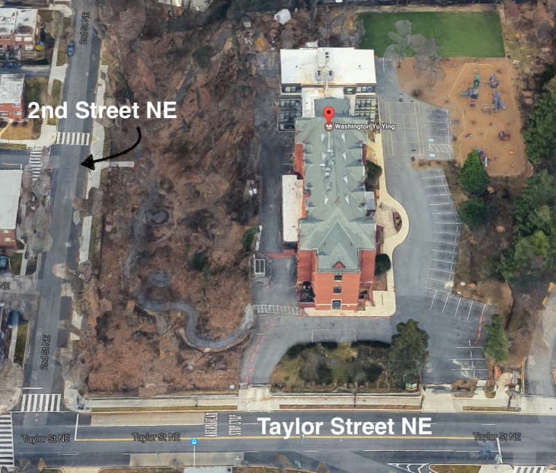 At Yu Ying, kids get dropped off along 2nd Street, where there's less traffic, parking isn't allowed during rush hour, and school faculty help kids get in andout. Image by Google Maps .