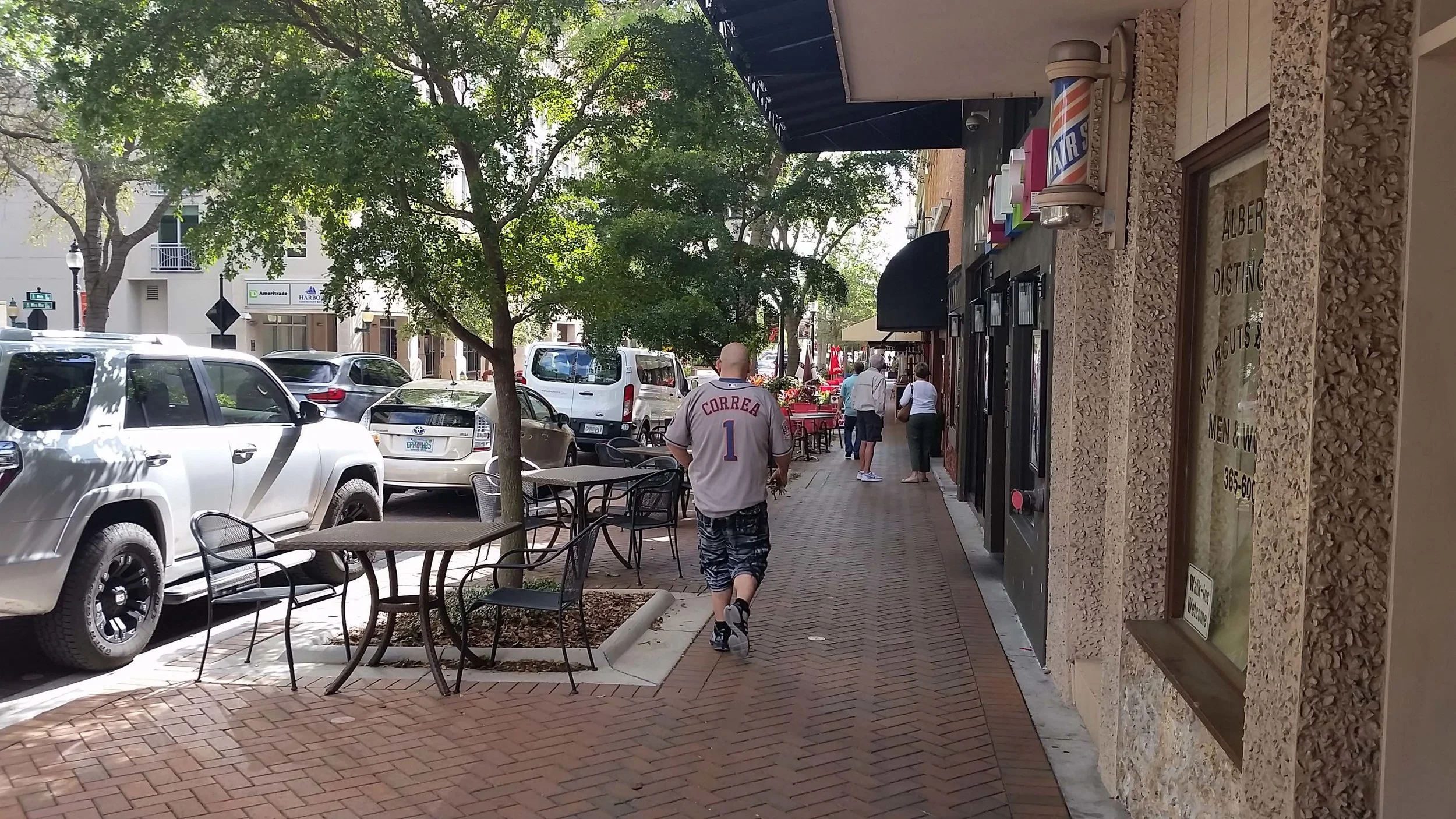 Pedestrian activity, downtown Sarasota.