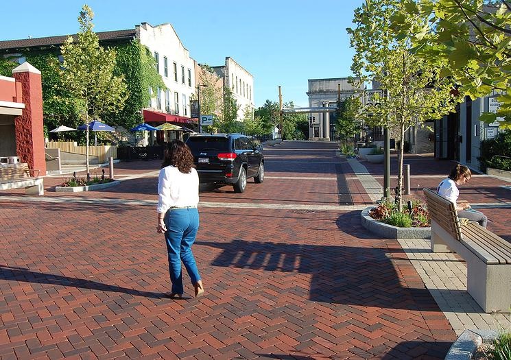 Batavia, IL's woonerf (Source: Active Transportation Alliance )