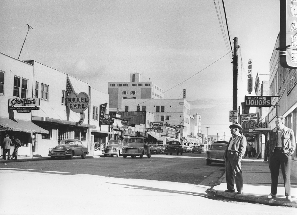 The FHA was not interested in creating streets that looked like this. (Source: Preus Museum )