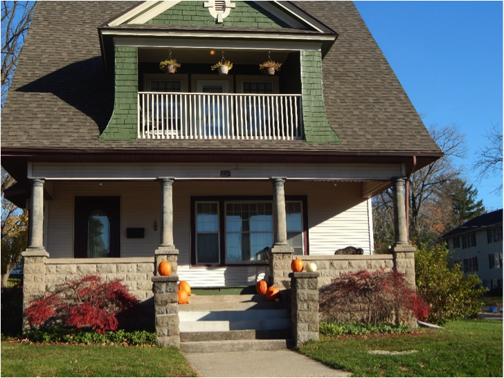 A historic home in Hilltop