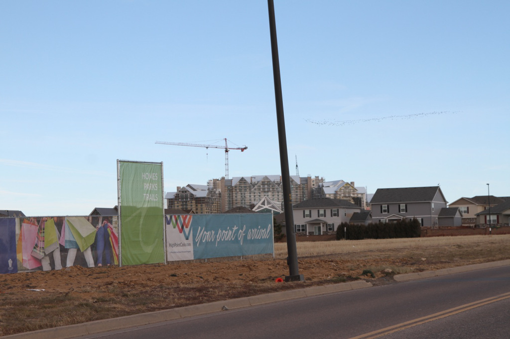 7-signage-buildings.jpg