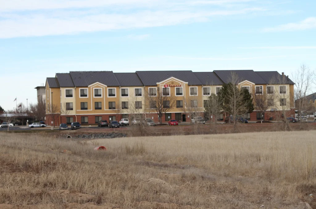 17 hotel.jpg