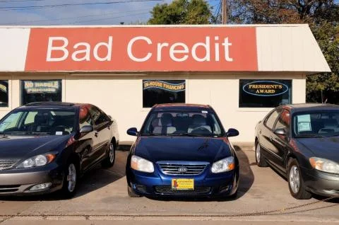 A used car dealership in Austin, TX. (Source: Lars Plougmann)