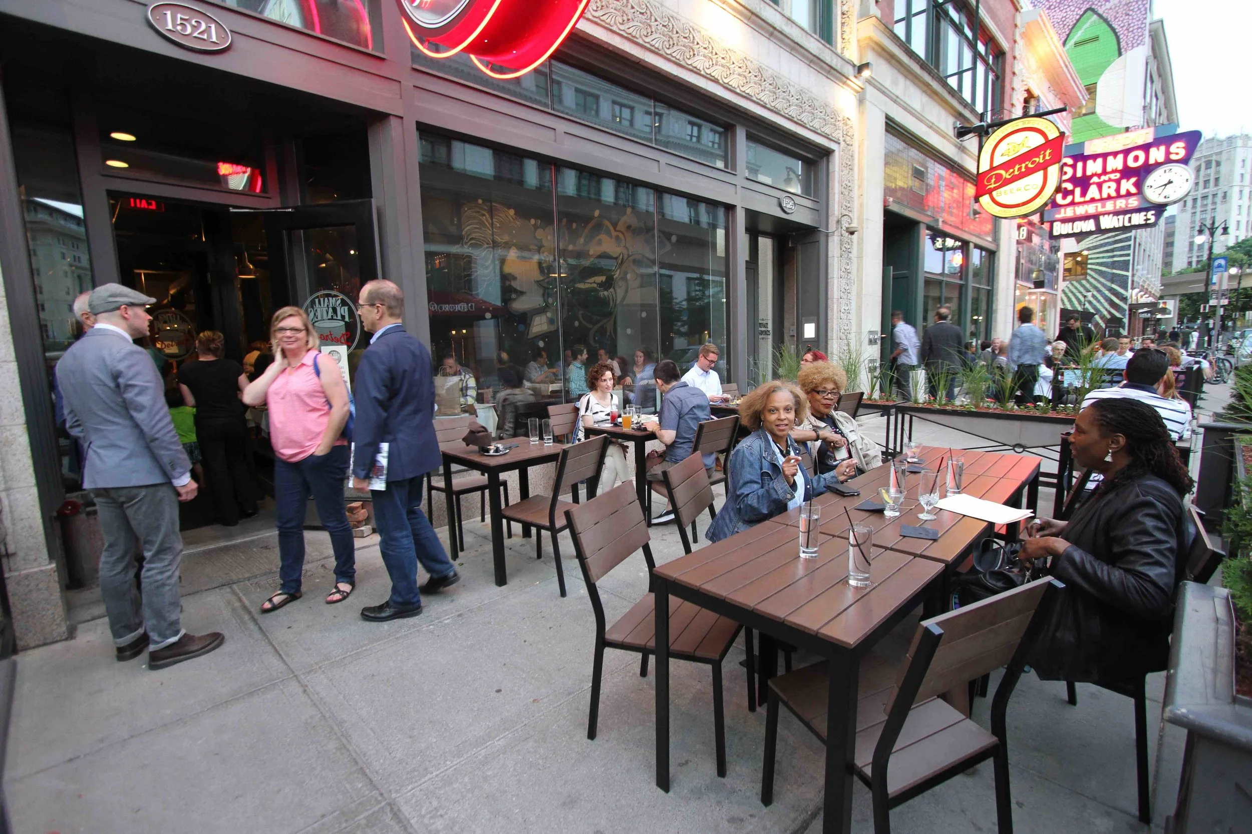 Can Detroit's Suburbs Survive the City's Rebirth?