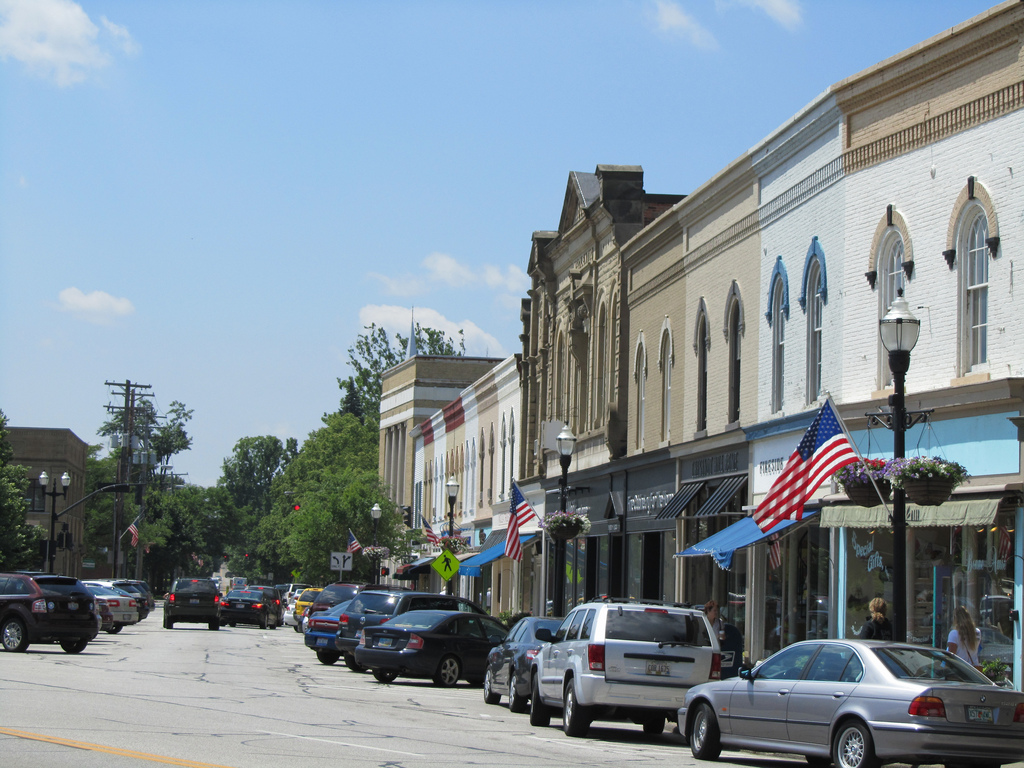 Chagrin Falls, Ohio (Source: Jon Dawson via Flickr .)