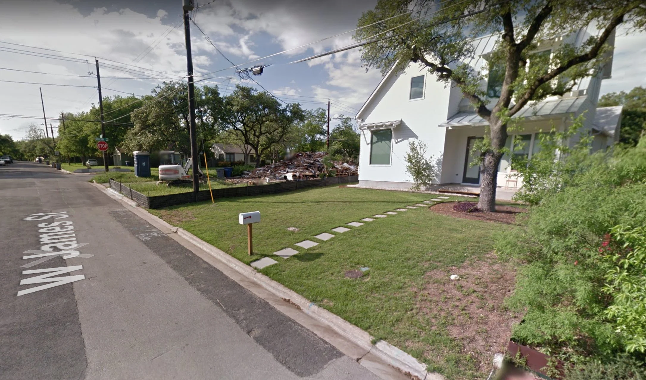 A residential teardown in Austin’s Bouldin neighborhood, south of downtown. In neighborhood interiors, virtually the only new housing being built consists of one-for-one replacements of existing homes. (Photo source: Google)