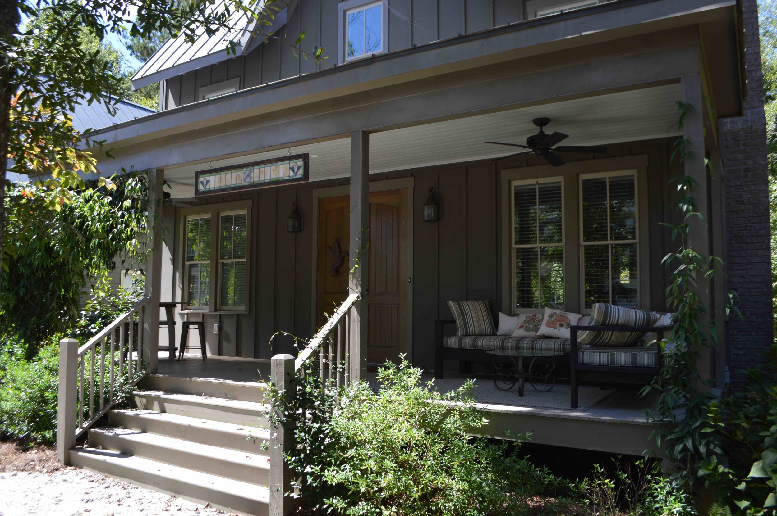 frontporch2.jpg