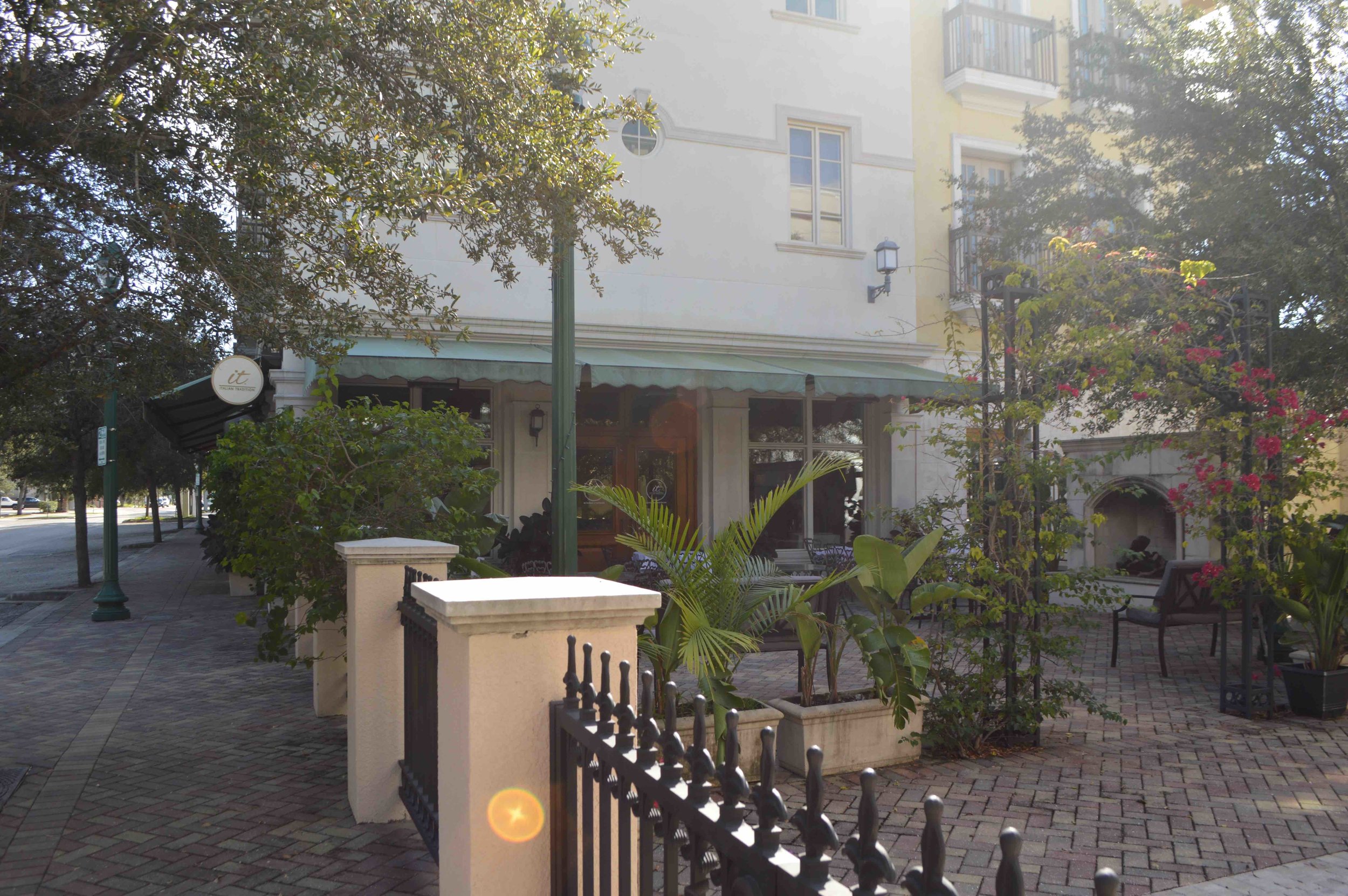 courtyard citsquare.jpg