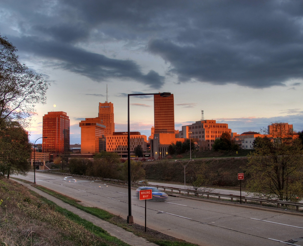 The nearly-deserted Innerbelt in 2010. (Source: David Grant via Flickr )