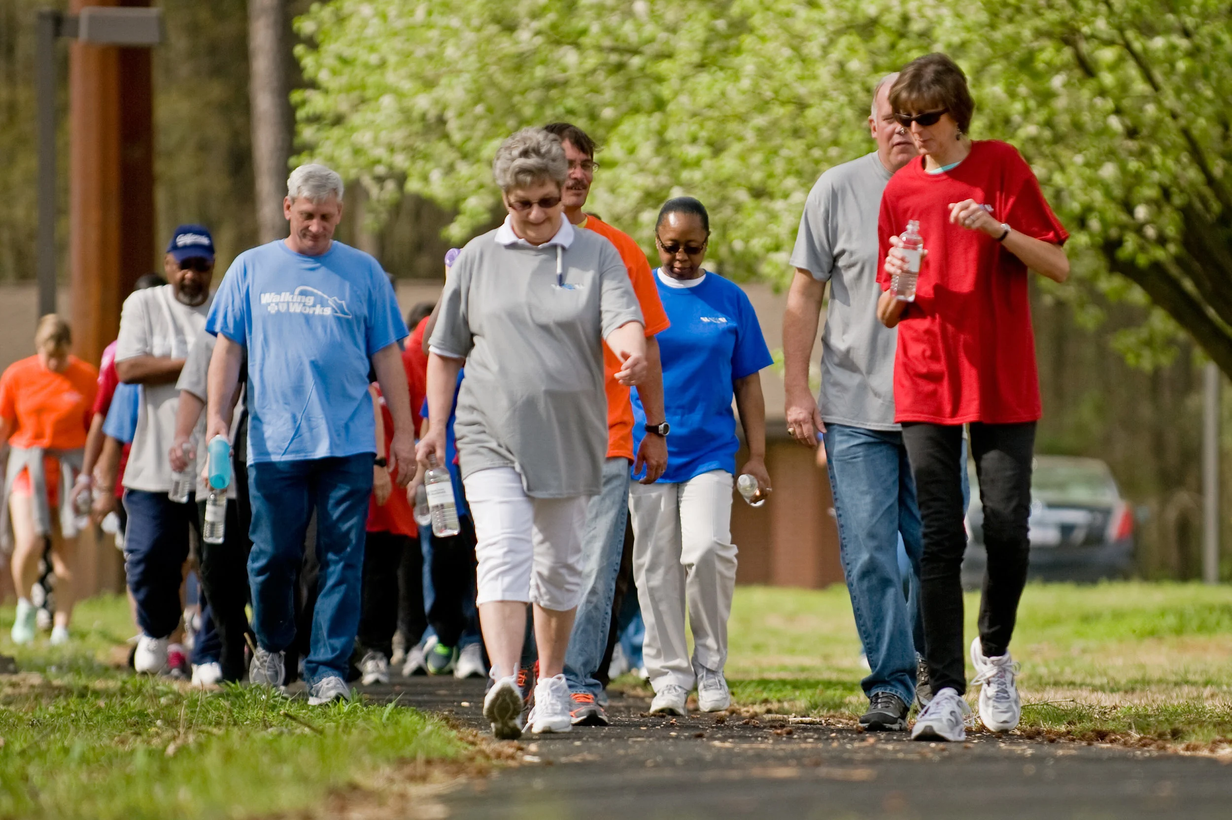 How the Modest Walk Can Connect You to Your Community