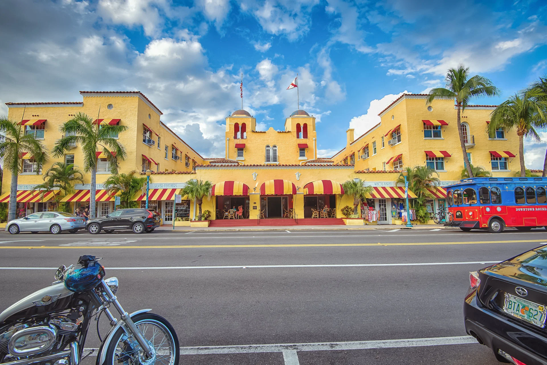 #5 The Colony Hotel.jpg
