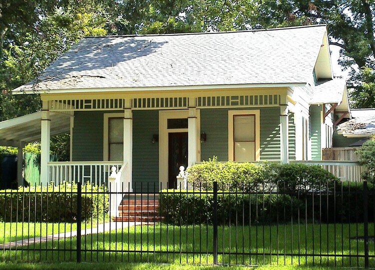 A typical older Houston bungalow. (Image: Wikimedia Commons)