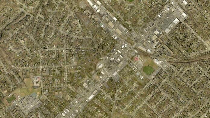 2019 aerial view of Maple Avenue corridor and surrounding homes. Image via Fairfax County Historical Imagery Viewer .