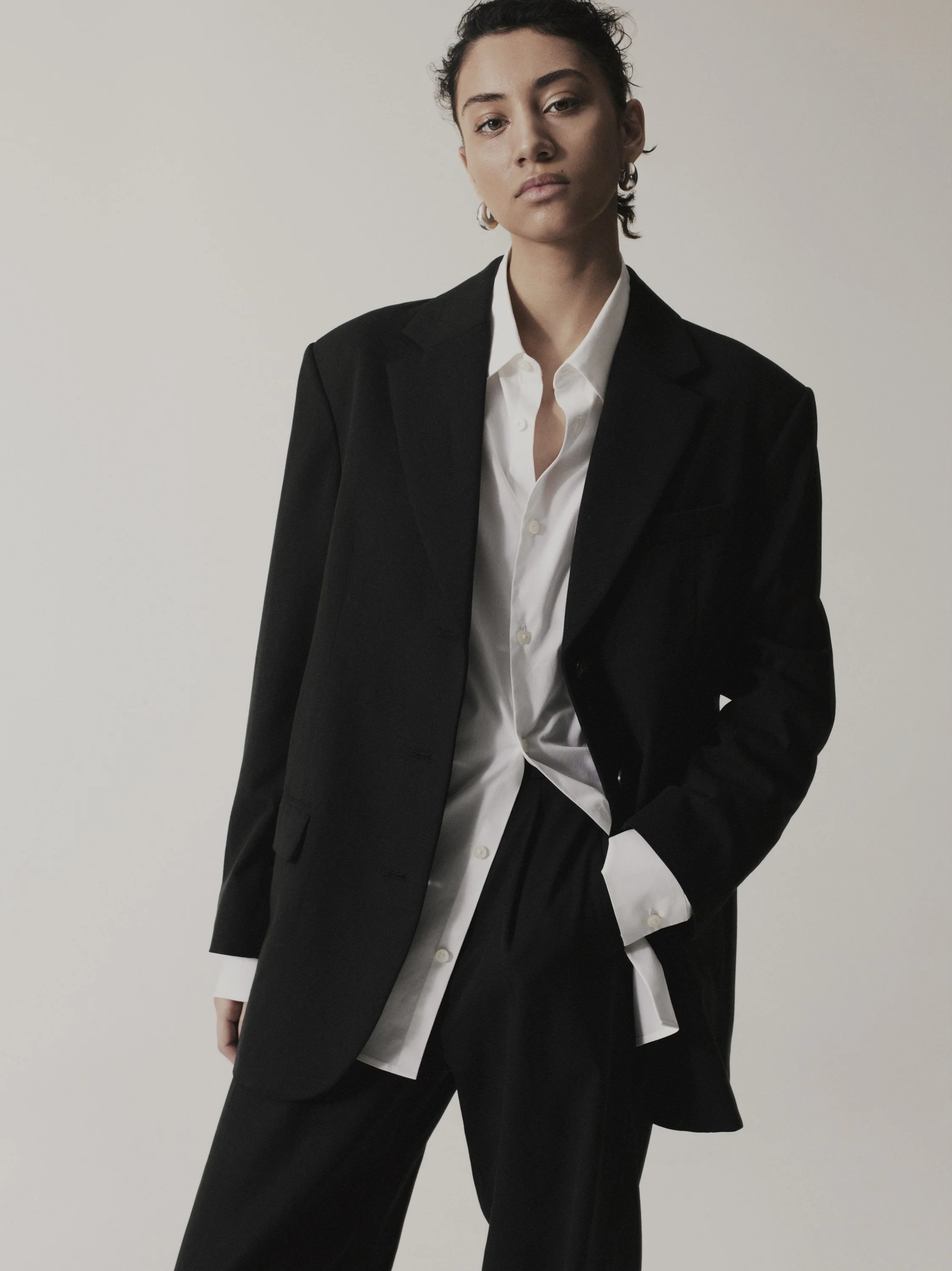 P910_JBR_Everlane_ModernEssentials_Shot_01_164_R1.jpg