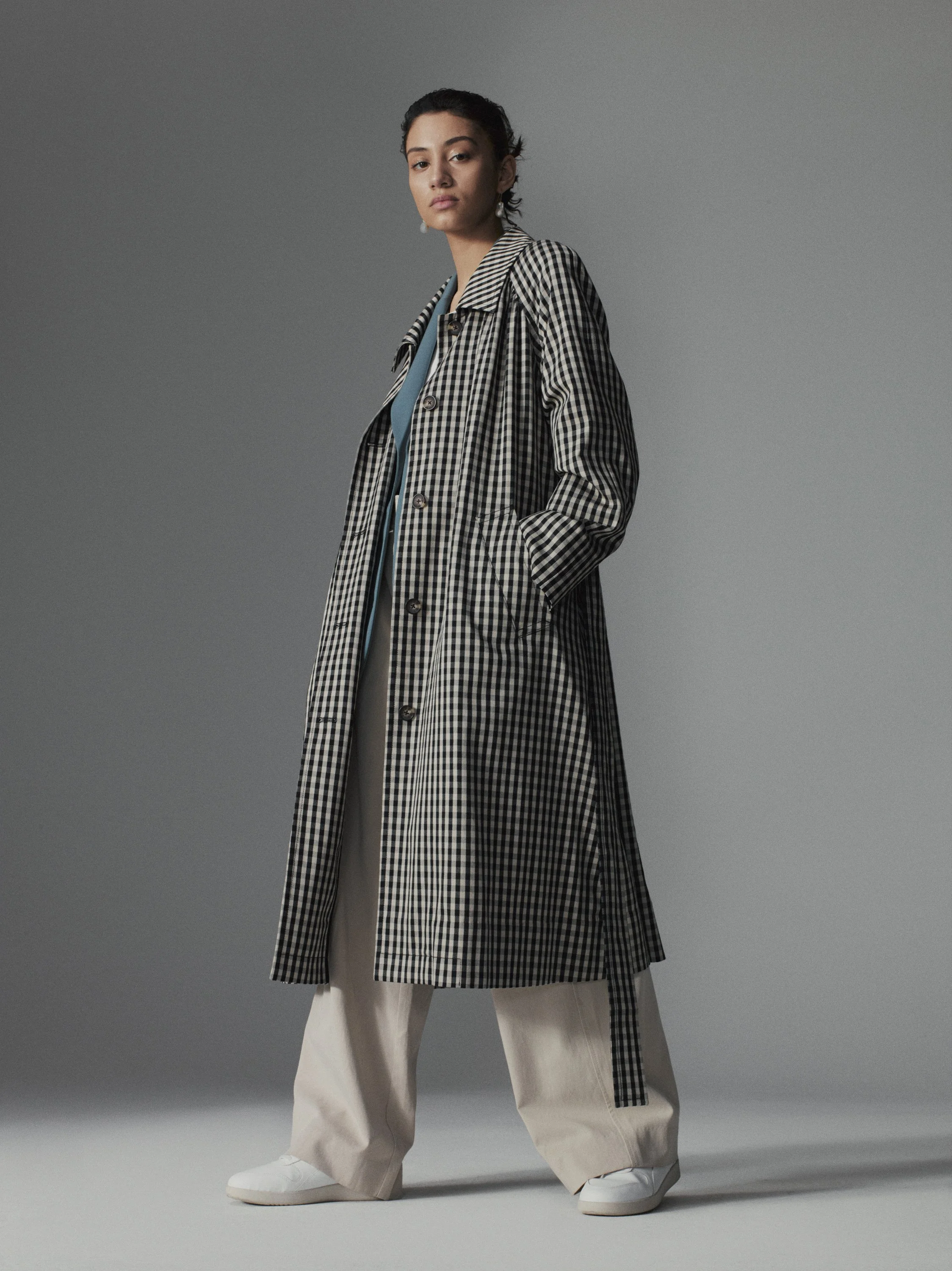 P910_JBR_Everlane_ModernEssentials_Shot_06_182_R1.jpg