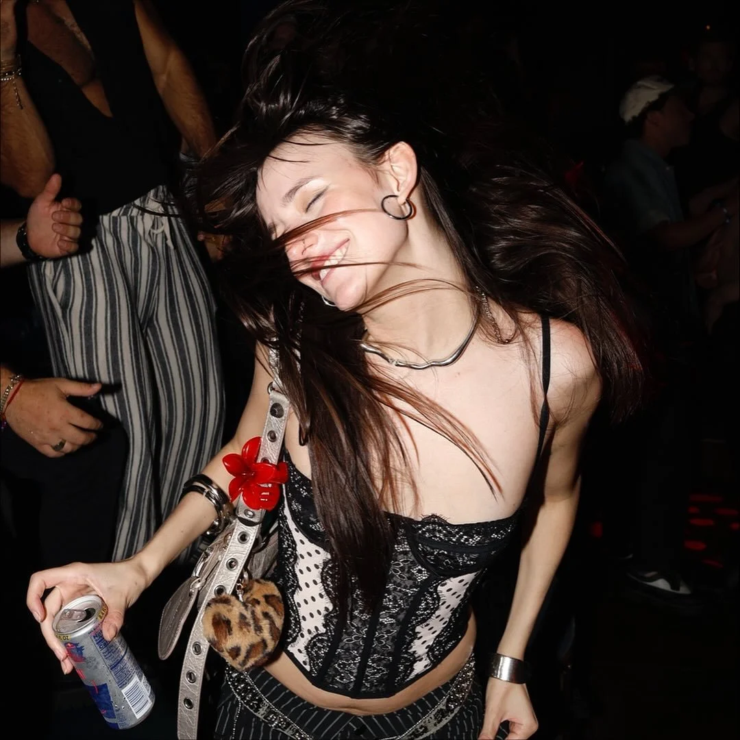 How is it almost November!? Counting down to 11/8 mark your calendars 💅🏼💦