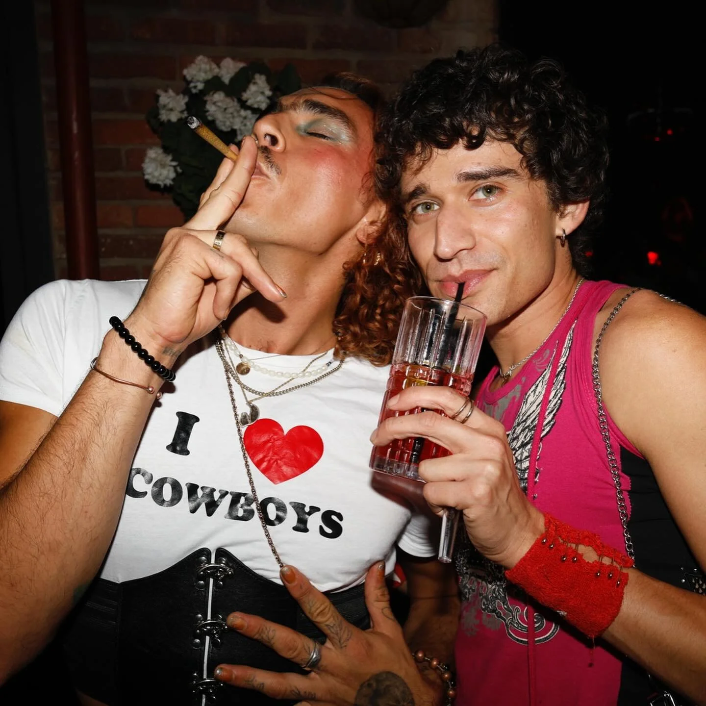 Spreading the Sultry Simon holiday love ❣️✨ Stay sexy and see you on 1/10!!!