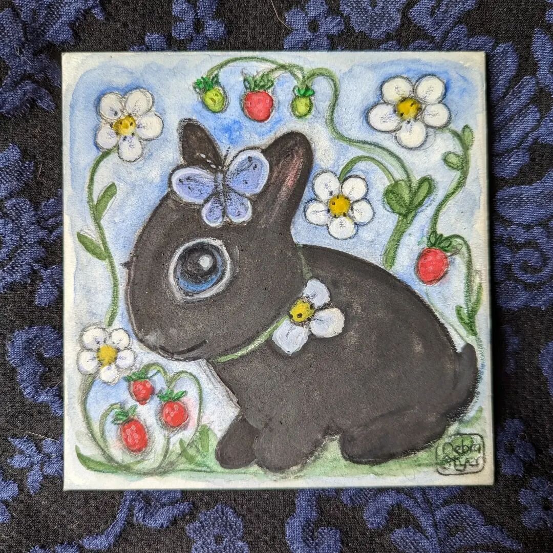 Getting Teeny Tiny with this 5x5 bunny painting. This is for the #monthofmayb
Challenge. This is my little ode to Bunnies and Berries. 
.
#illustration #watercolor #bunny #blackbunny #berries #monthofmayb #illustrator #illustrationartists #cuteanimal