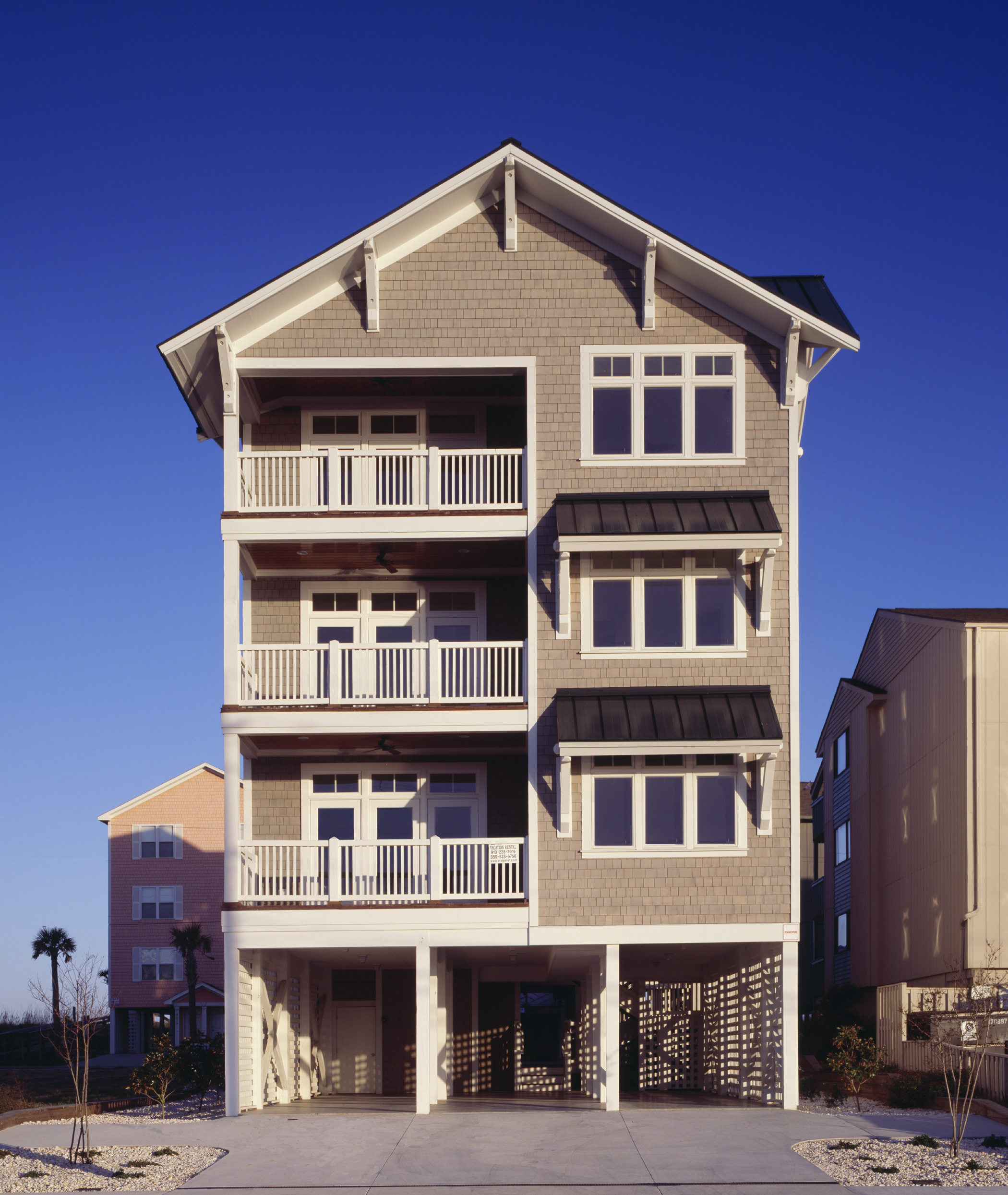  608 Carolina Beach Avenue  Carolina Beach, NC  Completed as Project Architect for John Sawyer Architects 