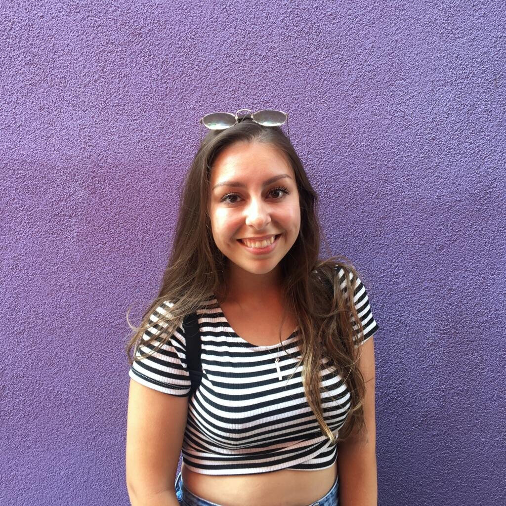 Ari during her trip to the island of Burano!