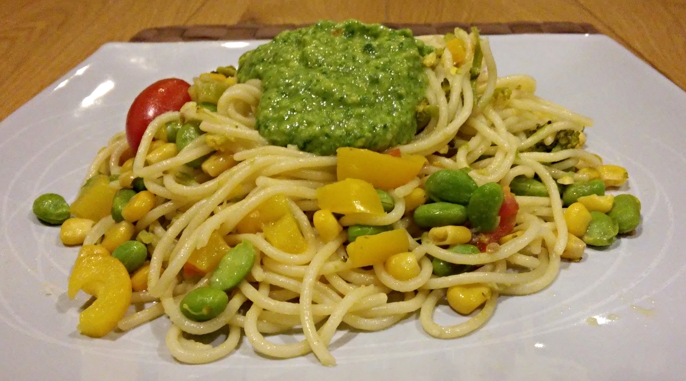 Penne swapped for spaghetti, courgette replaced with sweetcorn & basil sauce not mixed in