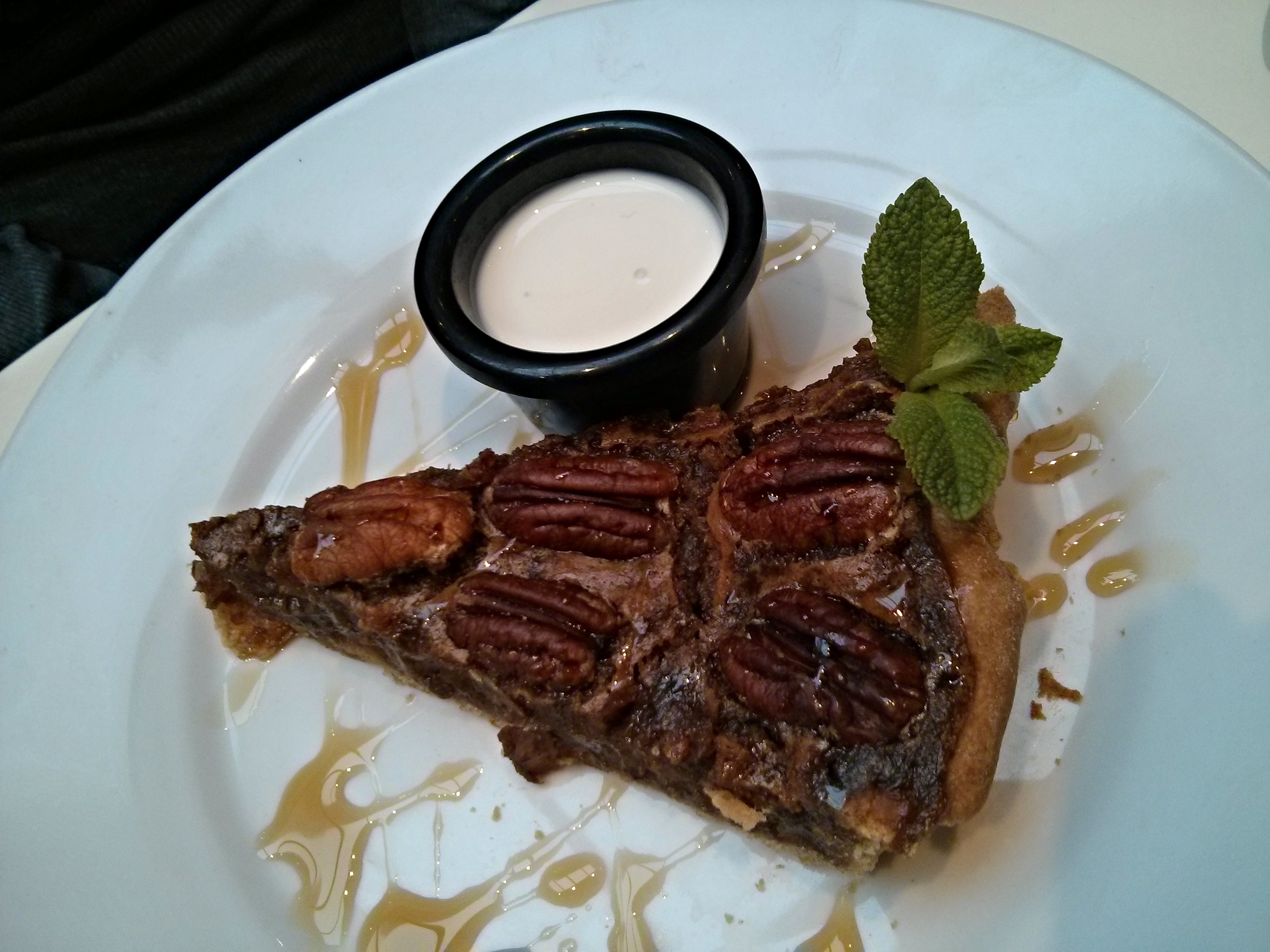 Maple pecan pie with vanilla ice cream