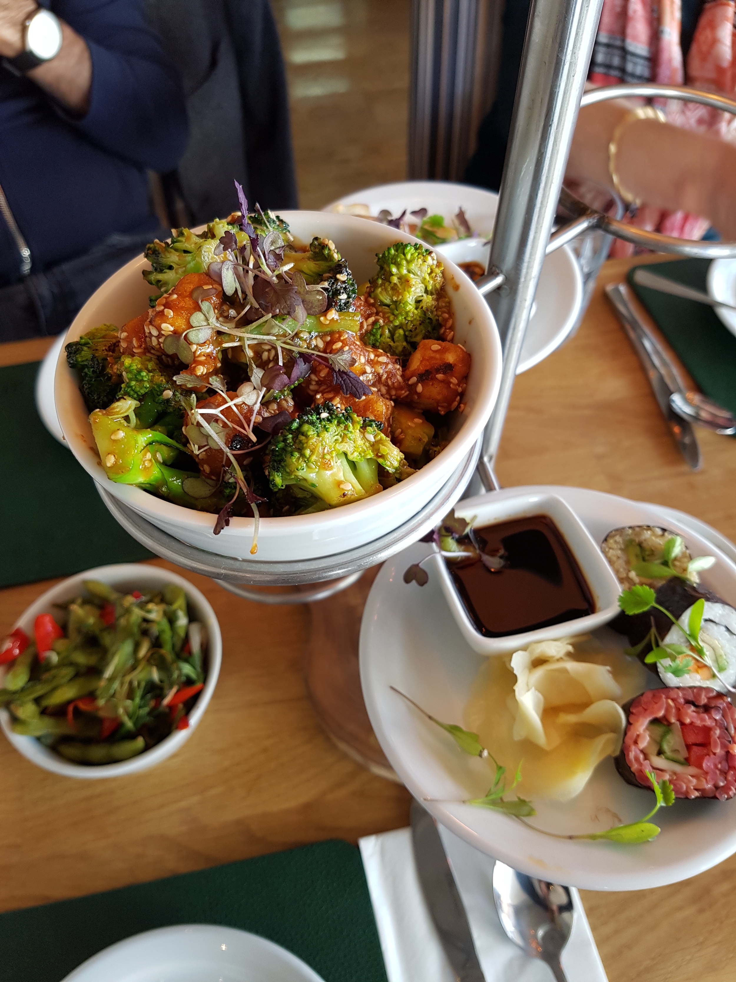 Link to vegan tapas at Rootcandi