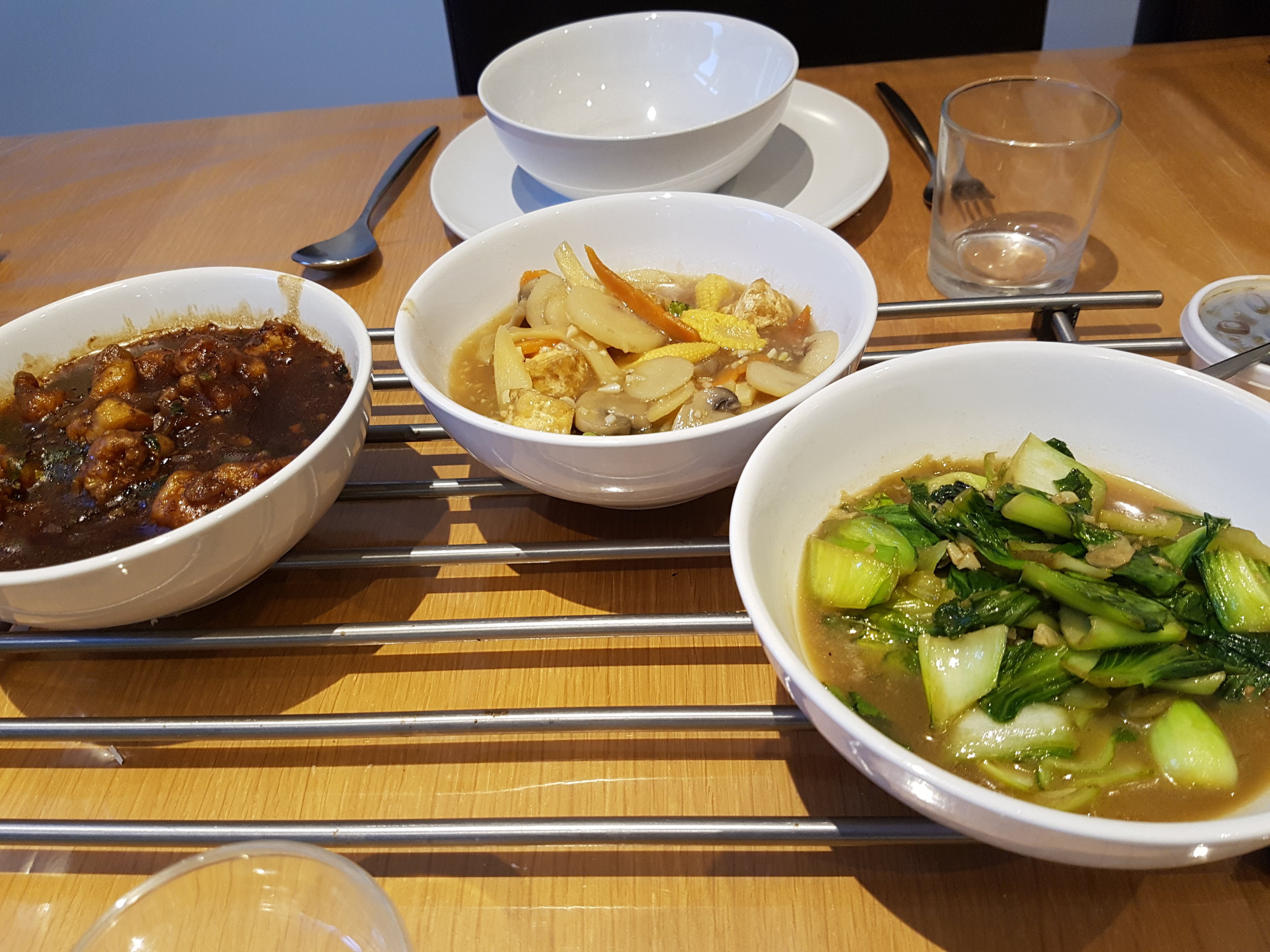 Vegan options at Hakkaland