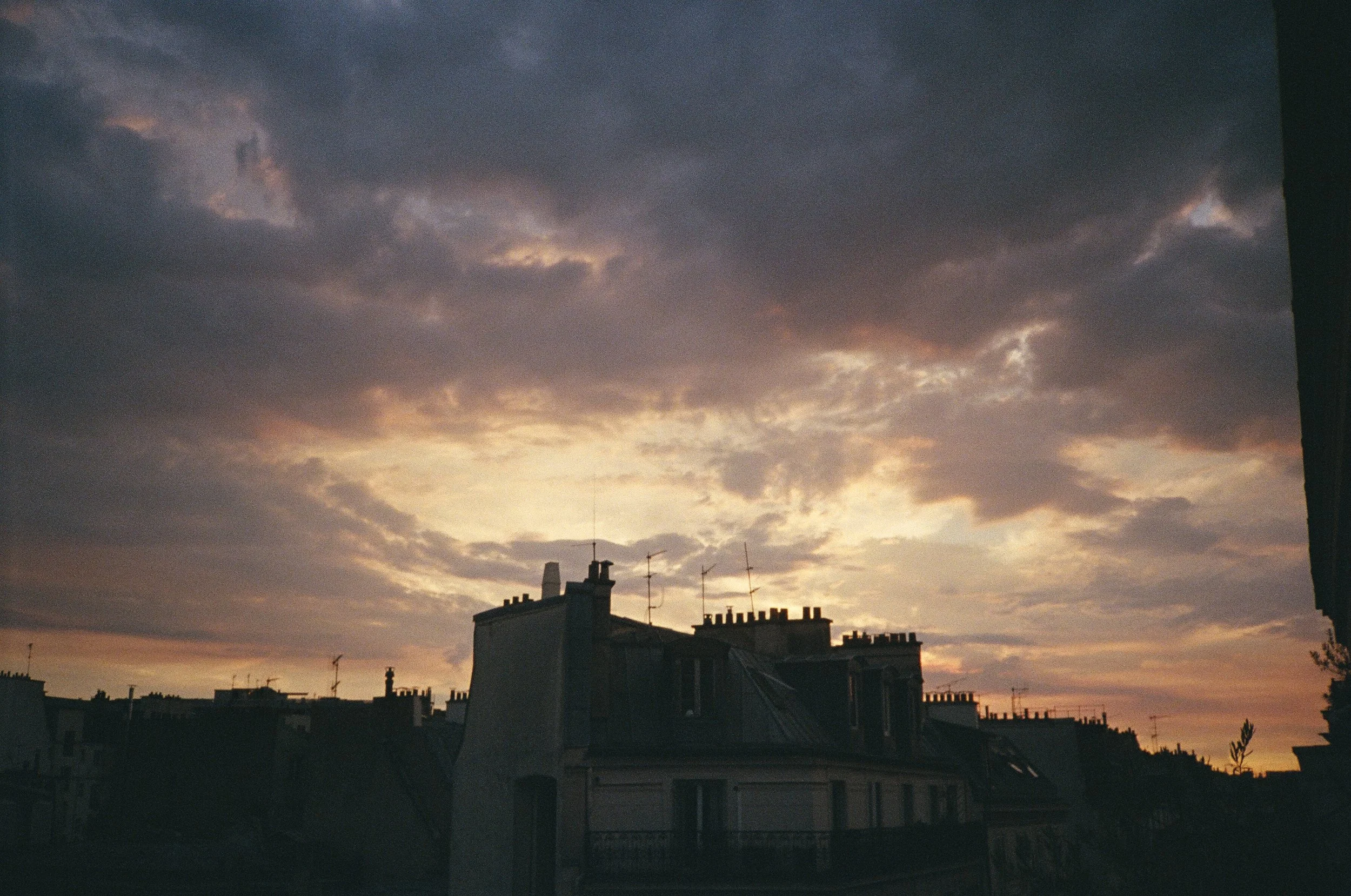 Le matin sur les toits.JPG