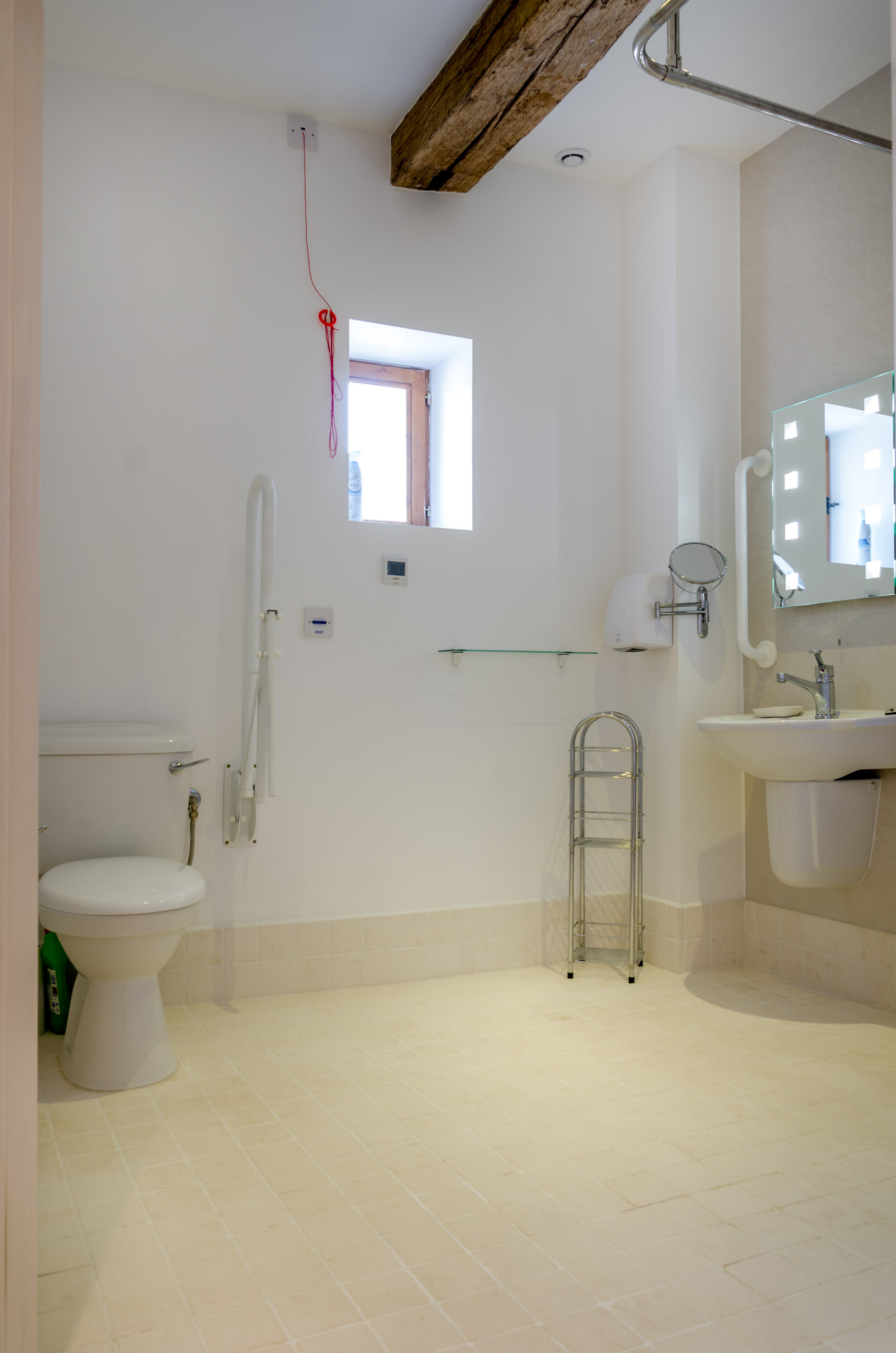 Ground floor bathroom - handicap access