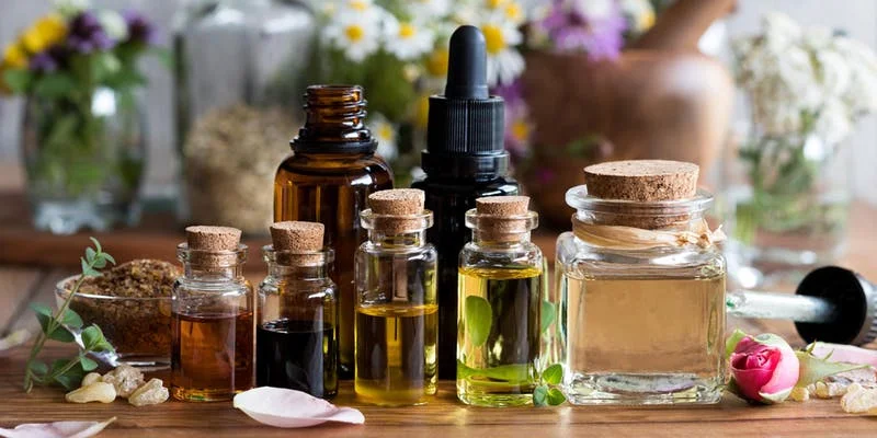 LUNCH &amp; LEARN: Essential Oils 101