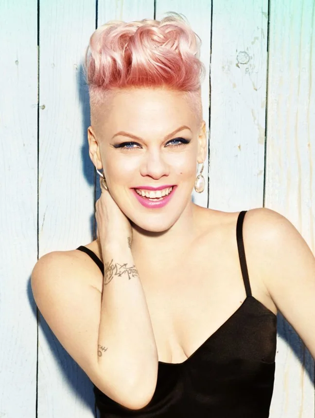 pink_ellenvonunwerth.jpg