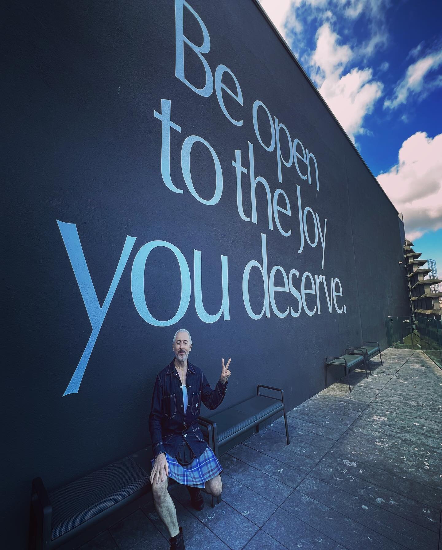 I had an amazing day at the beautiful @vadundee seeing their stunning new exhibition about all things Tartan! It delves into the history, the science, the fantasy of this incredible pattern of lines and colors and shows how it has spread its magic fr