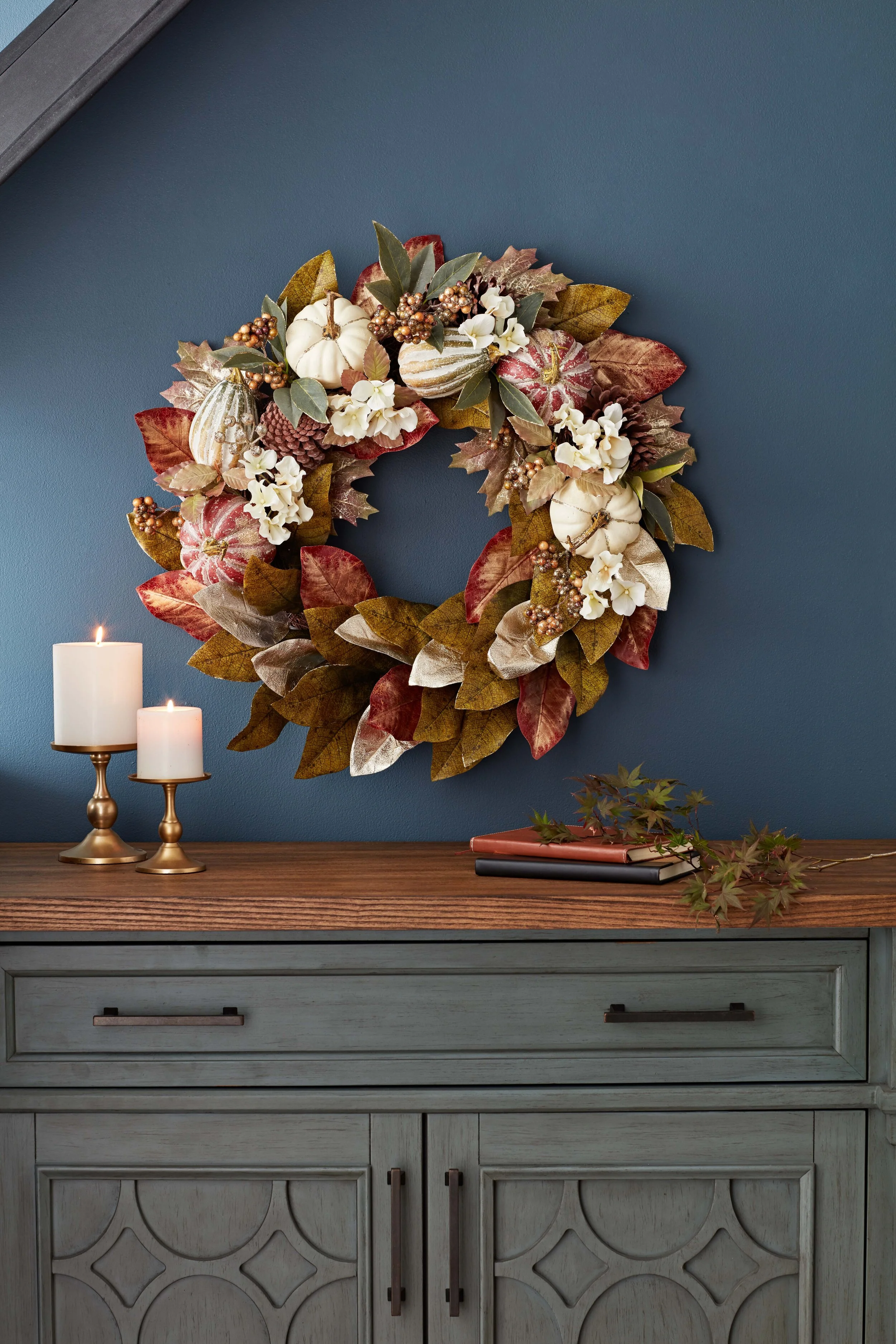 0203E_WREATH_ ENVIRONMENT.jpg