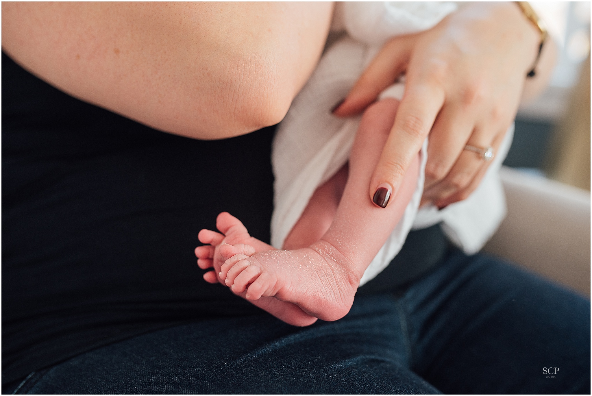 St. Louis Newborn Lifestyle Photography