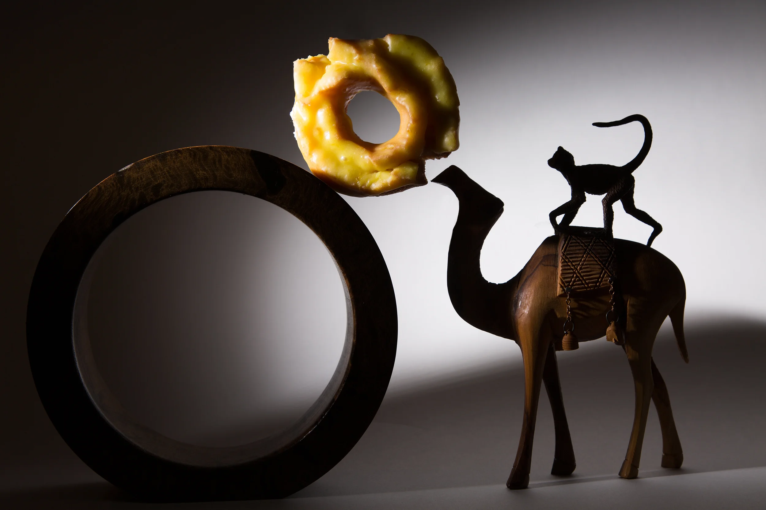 Camel Monkey Circle Lemon Donut
