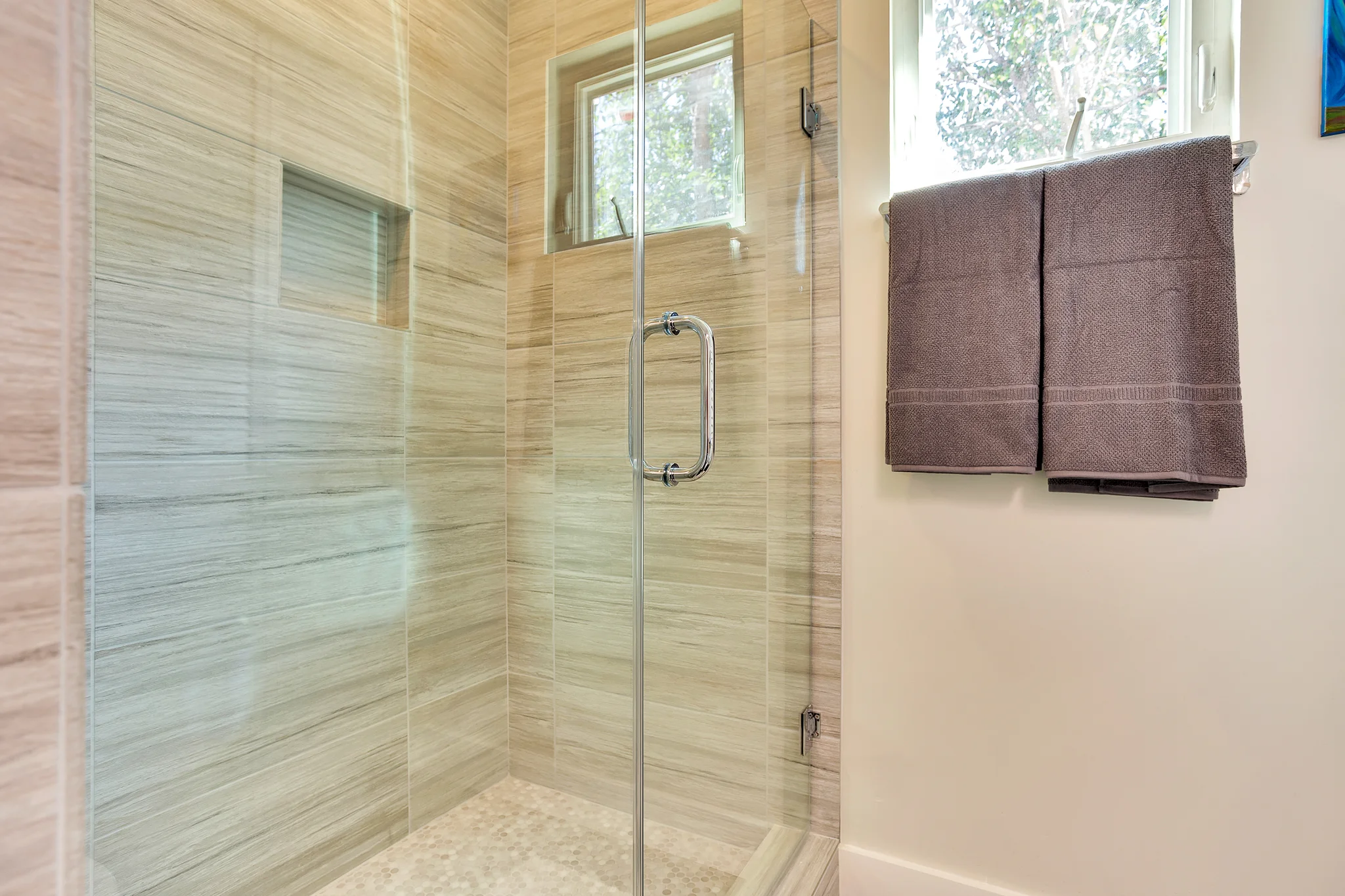 19_MLS_2206 East 9th Unit B.jpg
