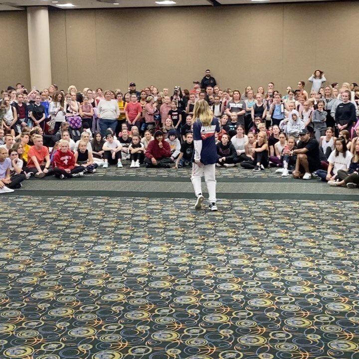 This girl is unstoppable!! We loved having Taylor Hatala as part of our faculty this year! She had even the parents fangirling!  Here is Taylor and the advanced room dancing her choreography!
#hiphoputah #taylorhatala #hiphop #utah #dance #fangirling