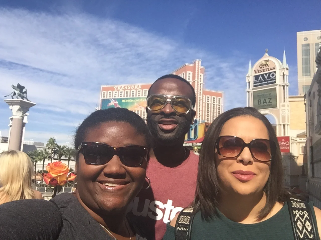 Surviving 22 Hours in Vegas...at the age of 30+