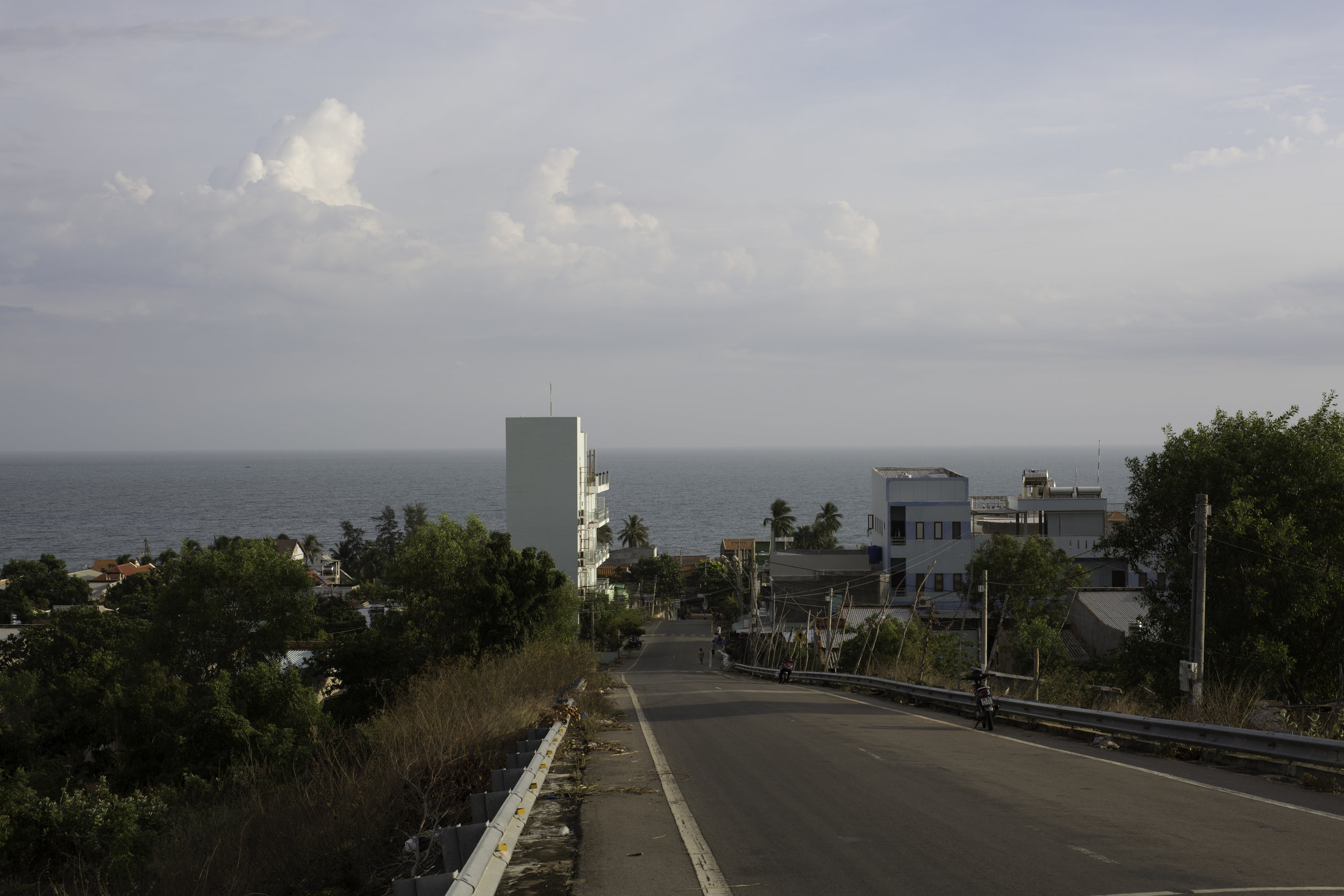 Above the Mue Ne Strip