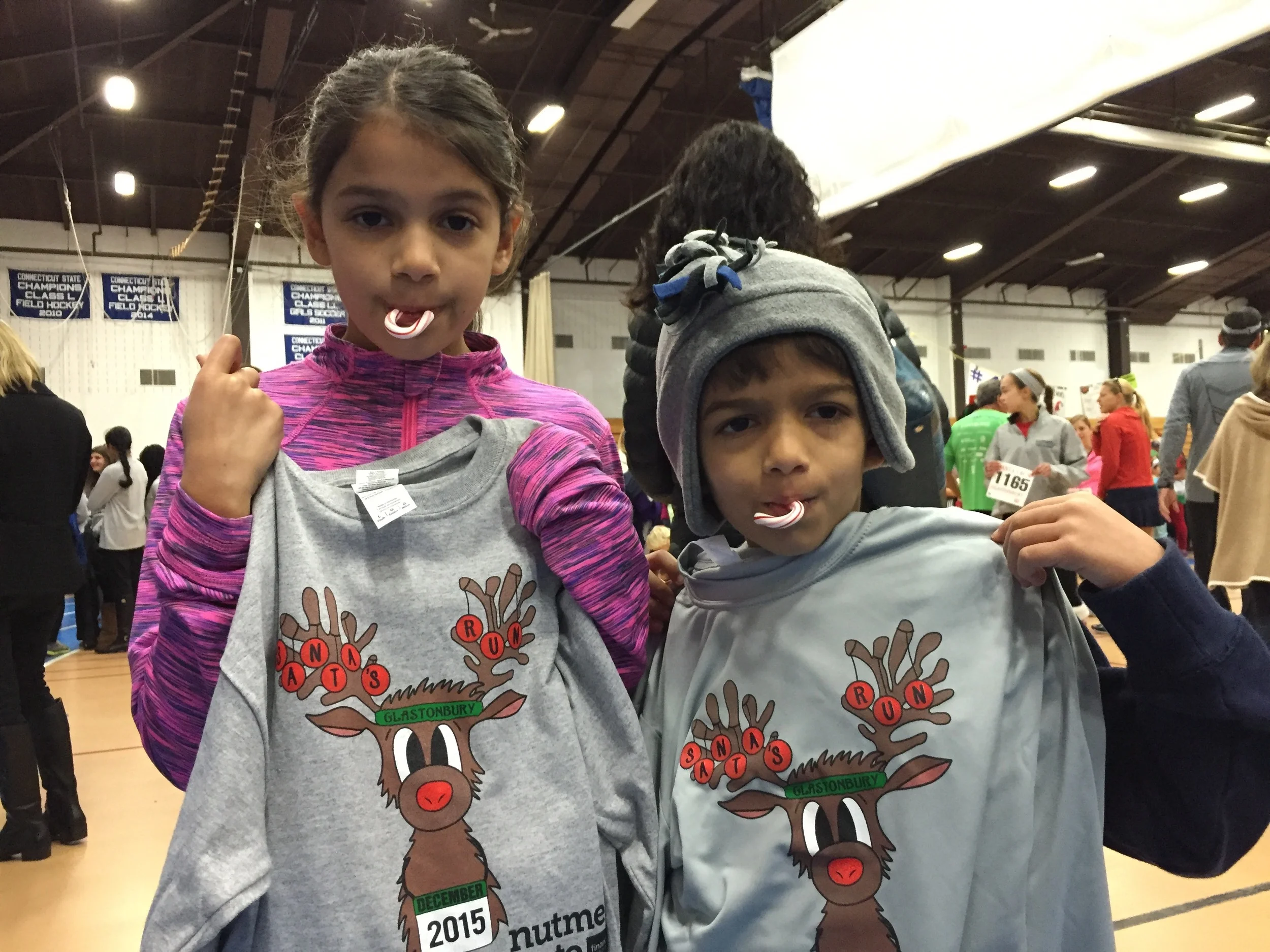 Candy canes and Rudolf tee shirts - now THAT's a Santa's Run theme!
